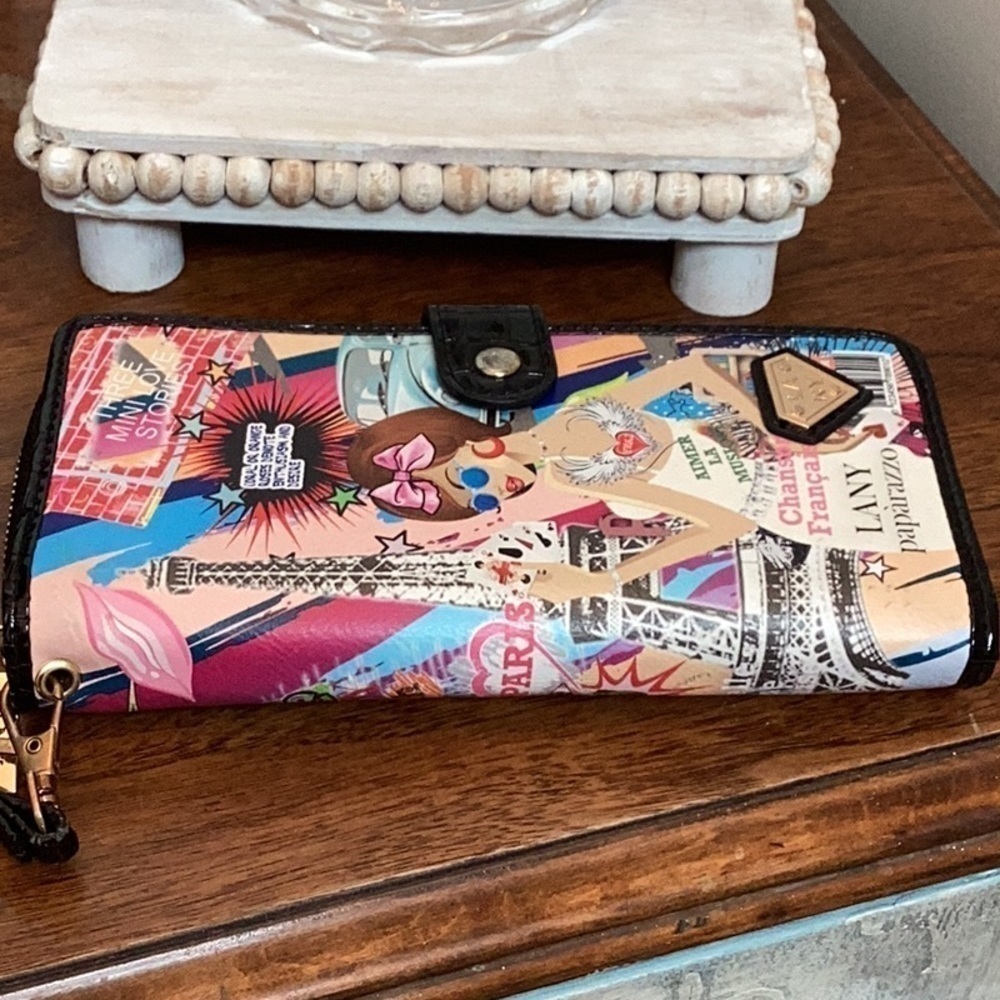 LANY paparazzo wallet/wristlet - Picture 7 of 16